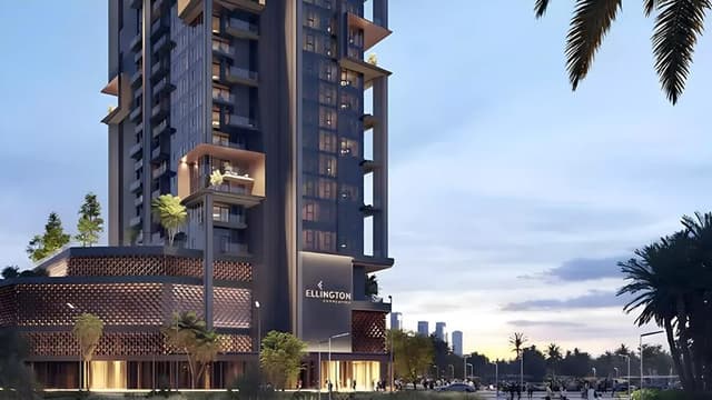 Building facade at The Hillgate by Ellington in Dubai Silicon Oasis