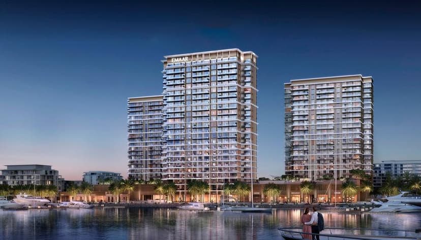 Building facade at Marina Views by Emaar Properties in Rashid Yachts & Marina