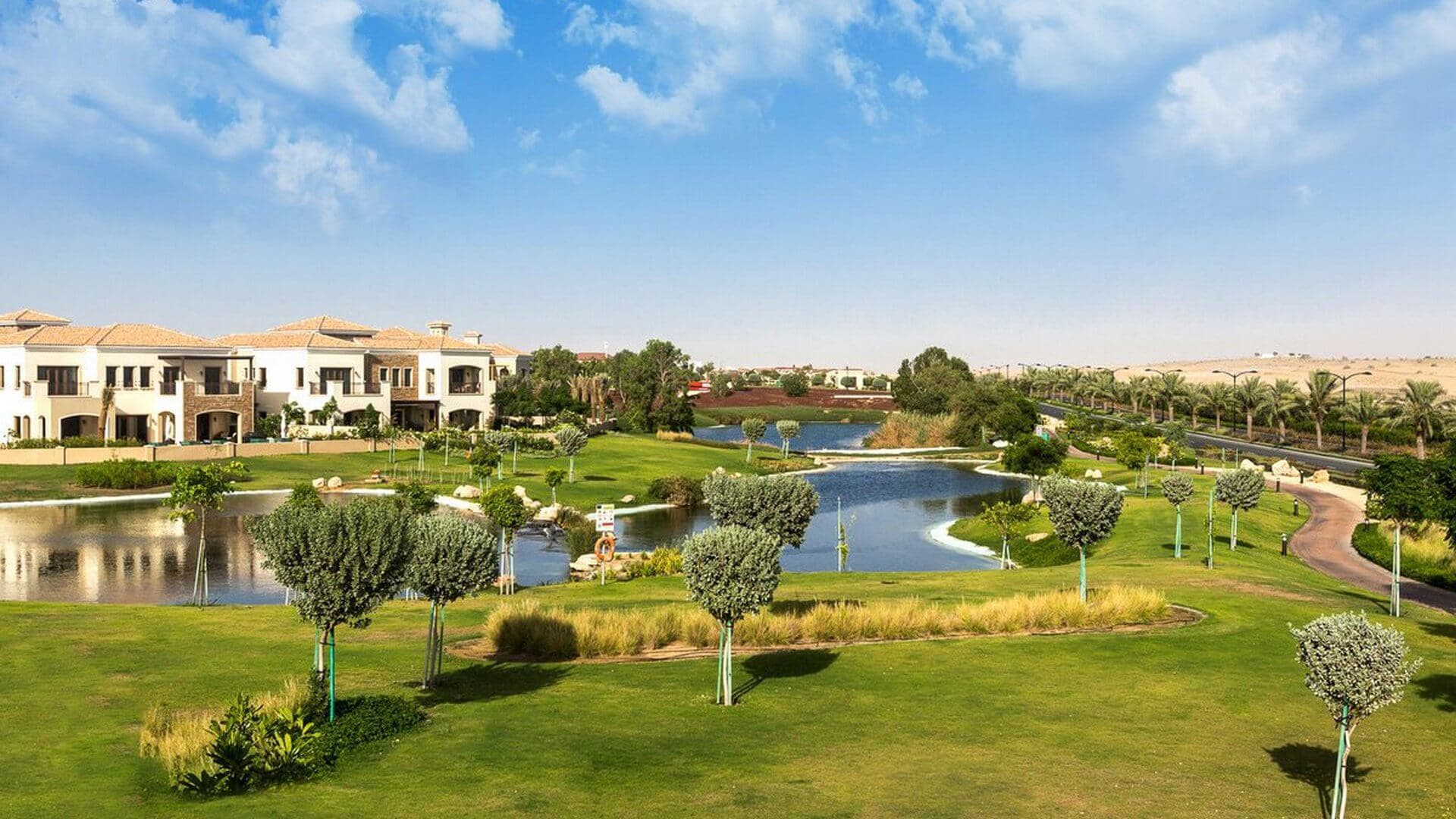 Jumeirah Golf Estate main view